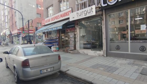 KÜTAHYA MENDERES CADDESİNDE SATILIK İŞ YERİ