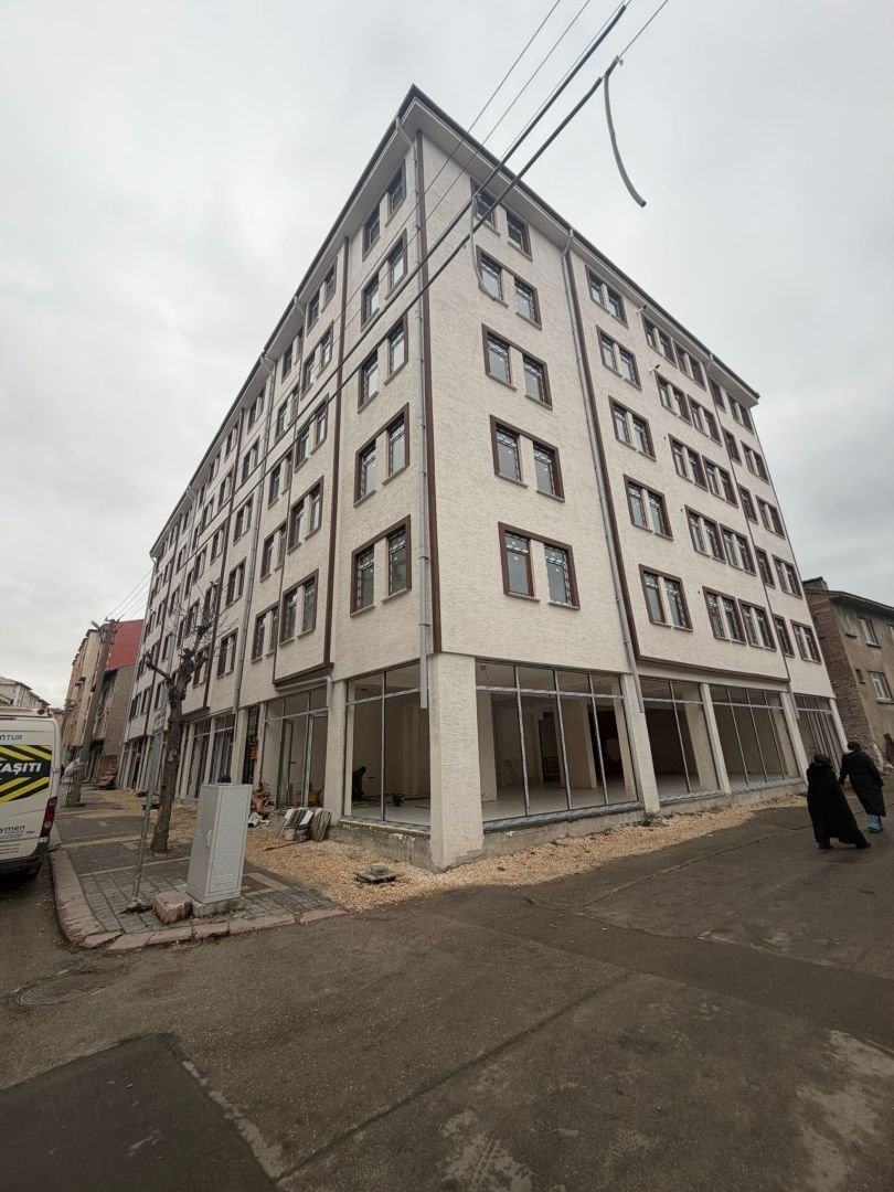 KIBRIS CADDESİNDE SATILIK 2+1 DAİRE